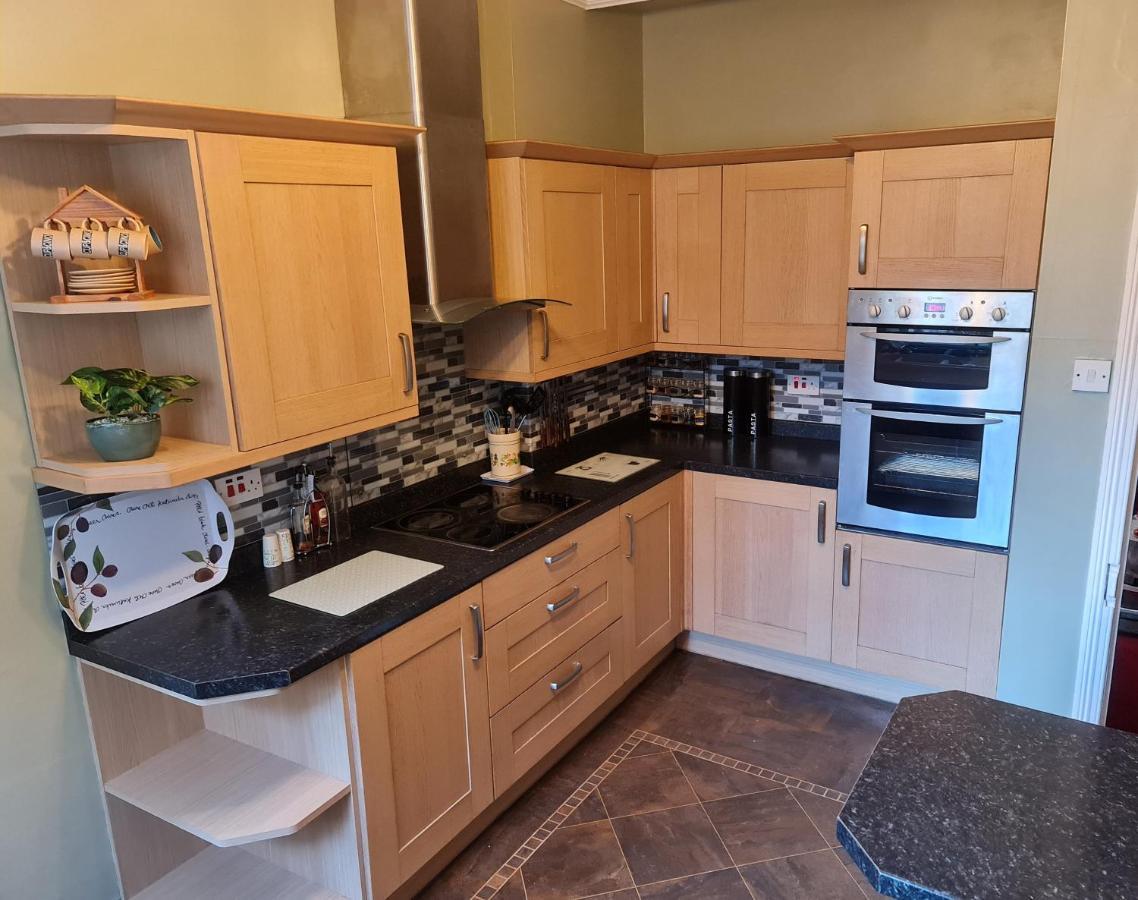 Вілла 4Br Sea View Escape-Near Snowdonia& Coastal Trails Penmaenmawr Екстер'єр фото